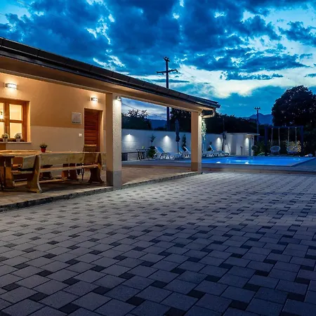 Ambric - Nature Escape *